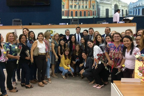 simone-kawhage-vereadora-prb-preside-sessao-dia-da-mulher-foto-ascom-09-03-2017-02