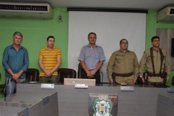 Formosa do Rio Preto discute melhorias para o trânsito do município