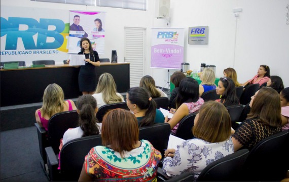 Thabata Yamauchi reúne coordenadoras municipais do PRB Mulher SP e estabelece diretrizes para 2016