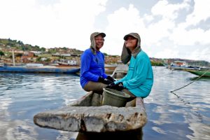 tia-eron-prb-projeto-mulheres-marisqueiras-foto2-ascom-govba-28-04-2017