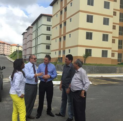 tia-eron-prb-sidelvan-nobrega-prb-moradias-populares-em-simoes-filho-foto-ascom-16-06-15-02