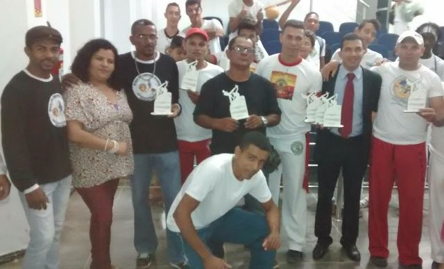 Toinho do Judô comemora Dia da Capoeira em Irecê