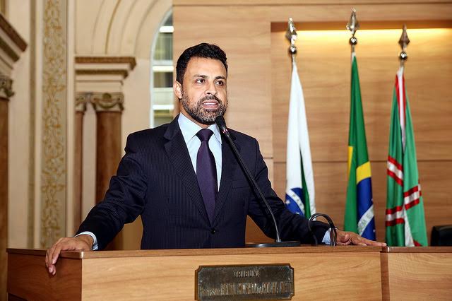 valdemir-soares-prb-pede-esclarecimentos-sobre-centro-acalmado-foto-ascom-01-09-15