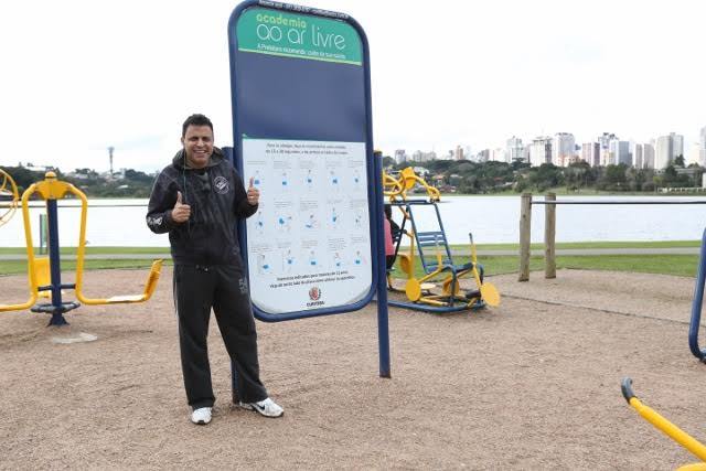 valdemir-soares-prb-solicita-manutencao-de-academia-ao-ar-livre-em-xaxim-foto-ascom-28-08-15