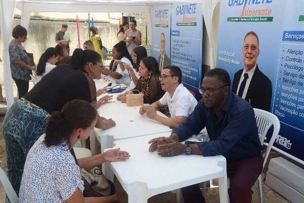 Vanderly Mello promove ação social em Campos dos Goytacazes