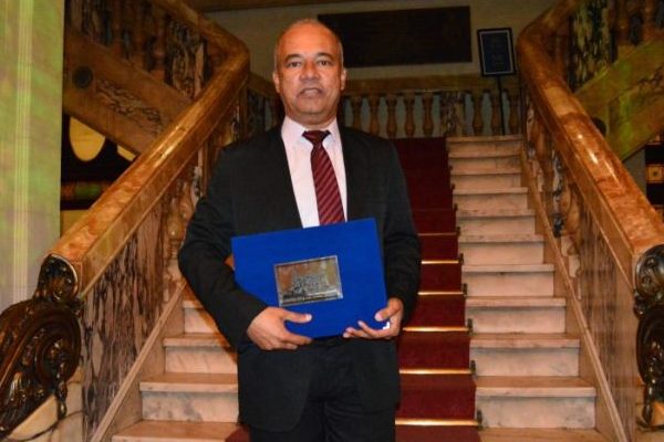 Vereador Dejá recebe homenagem da Câmara Municipal de São João de Meriti