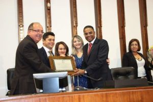 Vereador Luiz Carlos é agraciado com o Título de Cidadão Baiano