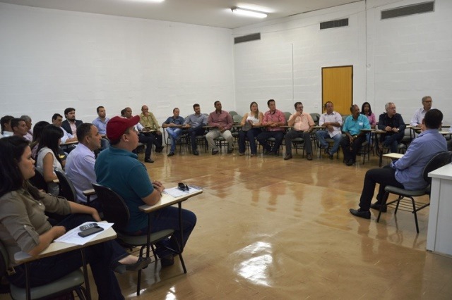 vinicius-carvalho-prb-anuncia-inicio-de-atuacao-politica-na-regiao-marilia-foto-ascom-03-11-15-02