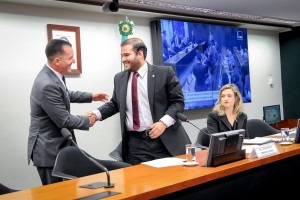 vinicius-carvalho-prb-assume-vice-presidencia-da-comissao-de-desenvolvimento-economico-foto-douglas-gomes-30-03-17-02