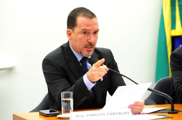 Vinicius Carvalho quer incluir homens vítimas de violência doméstica na Lei Maria da Penha