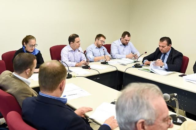 Waldir Canal relata projeto que trata de programa para carrinheiros em Porto Alegre Waldir Canal relata projeto que trata de programa para carrinheiros em Porto Alegre