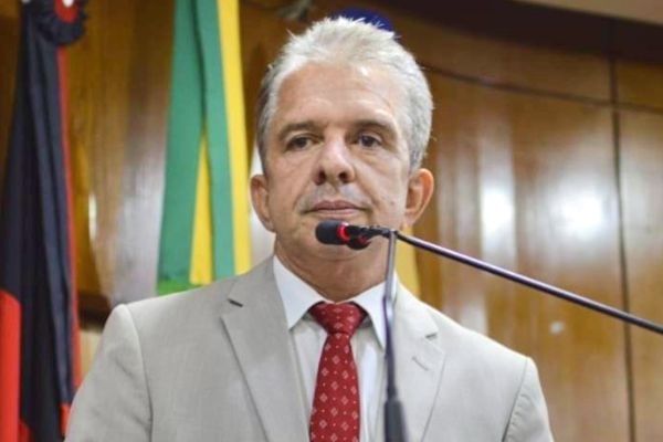 Projeto de Nabor Wanderley garante proteção à pessoa idosa na Paraíba