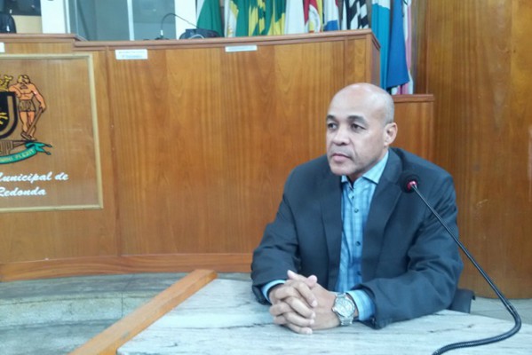 Projeto de Washington Uchôa que proíbe inauguração de obras inacabadas é sancionado