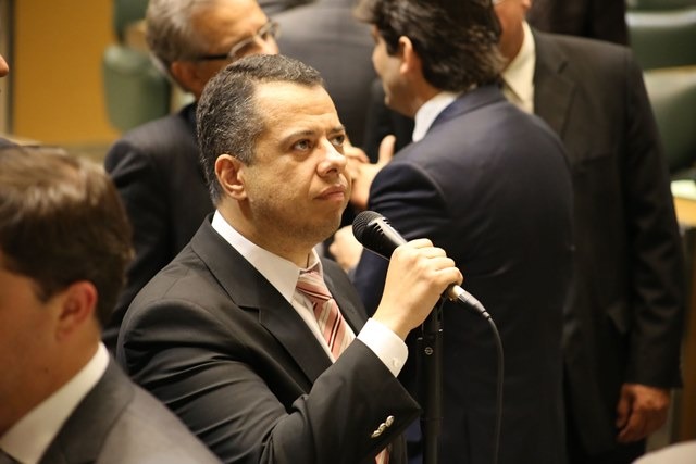 Wellington Moura propõe criação de programa estadual de tratamento da apneia do sono em SP Wellington Moura propõe criação de programa estadual de tratamento da apneia do sono em SP