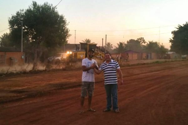 Vereador Wilson Tim acompanha serviços em bairro de Cacoal
