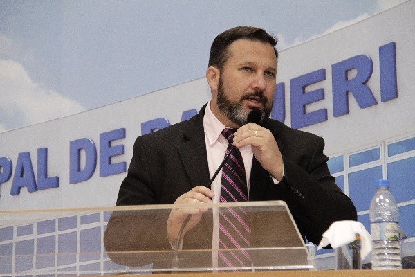 Wilson Zuffa pede implantação de faixa de retenção para motociclistas em Barueri (SP)