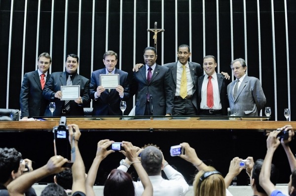 Força Jovem Brasil recebe homenagem em Brasília