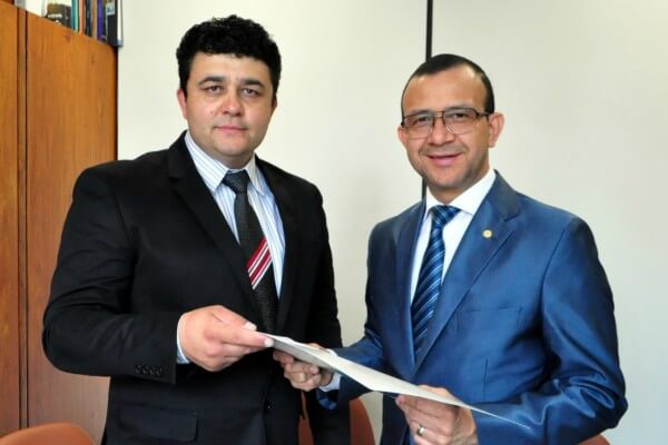 Carlos Gomes apoia melhorias no Hospital Santo Antônio de Tapejara