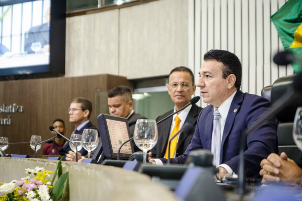 Aprovado projeto que cria programa de atendimento para menores vítimas de crimes sexuais no Ceará