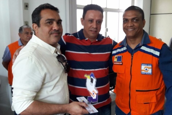 Edesio Fernades é homenageado pela Defesa Civil de Porto Velho (RO)