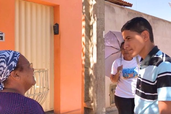 Projeto “Meu Gabinete é a Rua” visita bairros de Pompéu (MG)