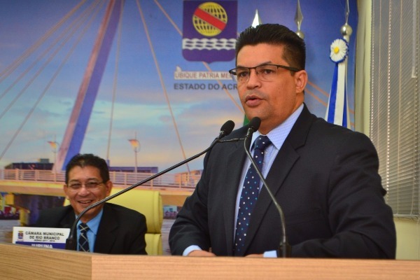 Projeto de Manuel Marcos amplia prazo para reclamações sobre filas de bancos