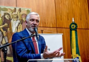 Projeto aumenta pena dos crimes de pedofilia e pornografia