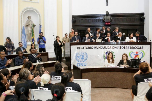 Ossesio Silva defende políticas públicas de combate às drogas em Pernambuco