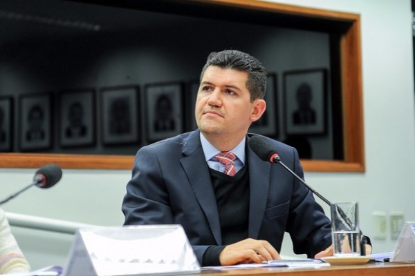 Projeto típica explosões de agências bancárias como crime de terrorismo