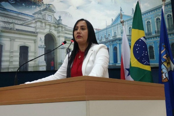 Simone Kahwage promove sessão solene para alertar pais sobre perigos da internet