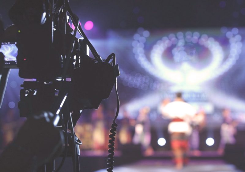 Apresentadores de rádio e TV devem se afastar a partir do dia 11 de agosto