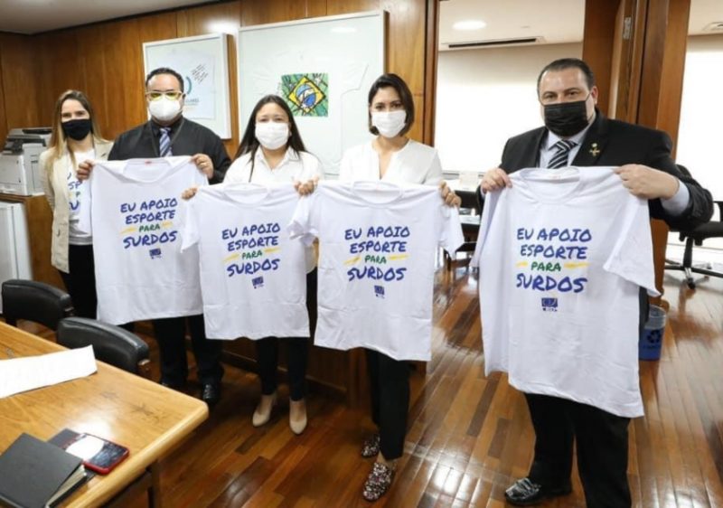 Comissão aprova relatório de Julio Cesar Ribeiro que garante recursos à Confederação Brasileira de Surdos