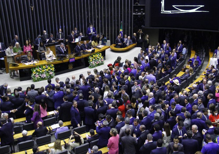 Maior Bancada Da História Republicana Toma Posse Na Câmara